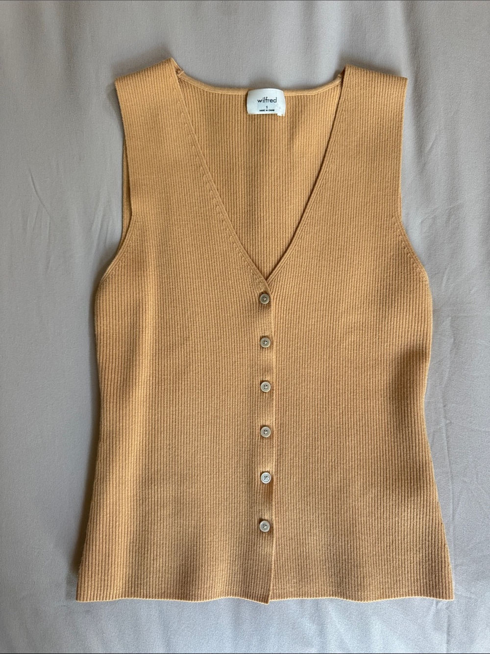 ARITZIA Wilfred Sleeveless Ribbed Button Tank - Light Peach